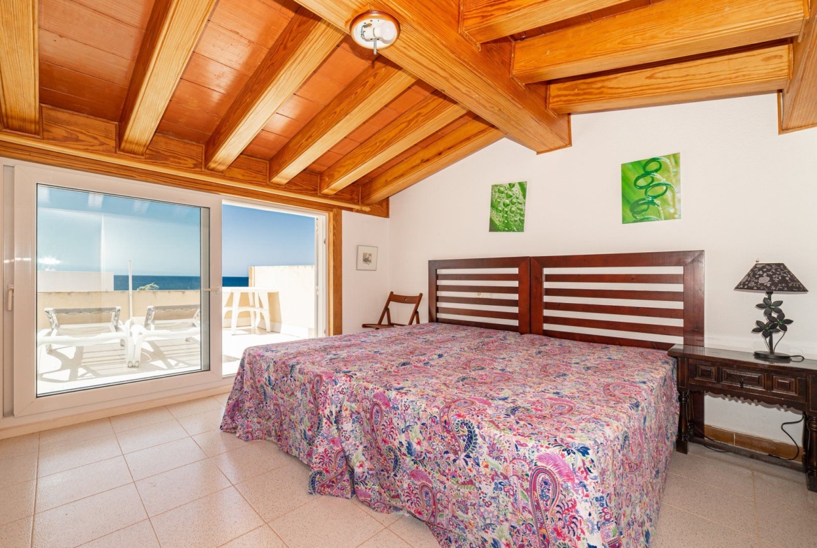 Duplex Penthouse with Sea Views, Colonia de Sant Jordi Waterfront