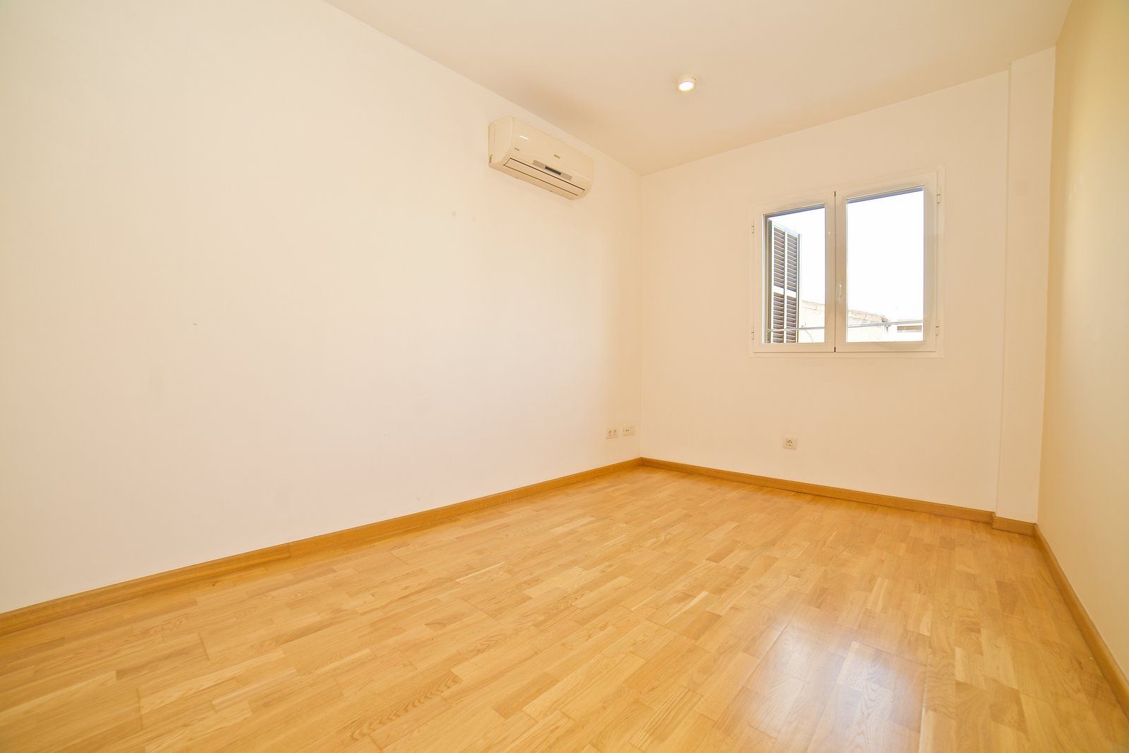 2-Bedroom Apartment for Rent in Campos, Mallorca