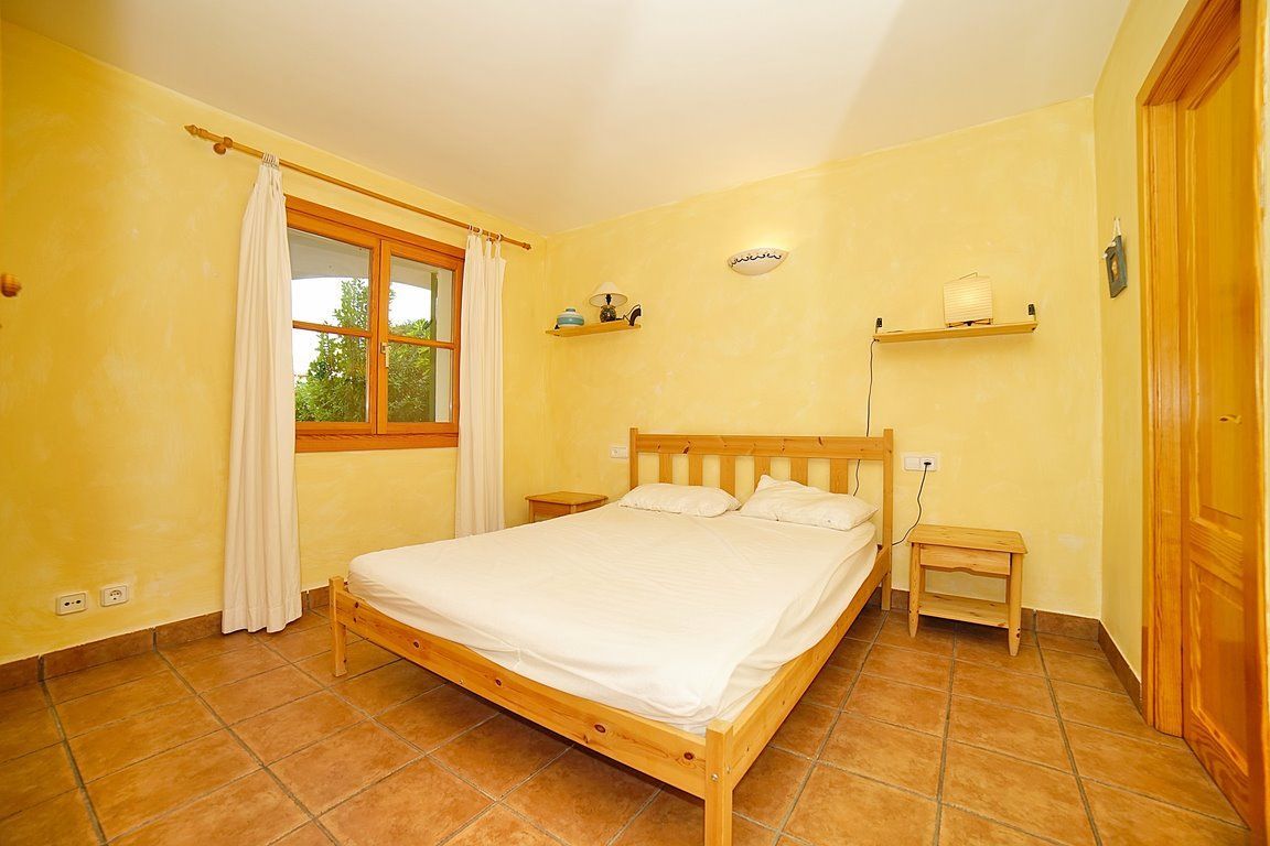 Ground-Floor Apartment with Garden & Pool Near Es Trenc Beach