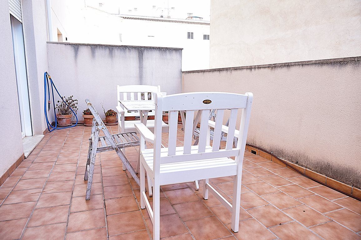 Piso con terraza en Campos, 2 habitaciones y mucha luz