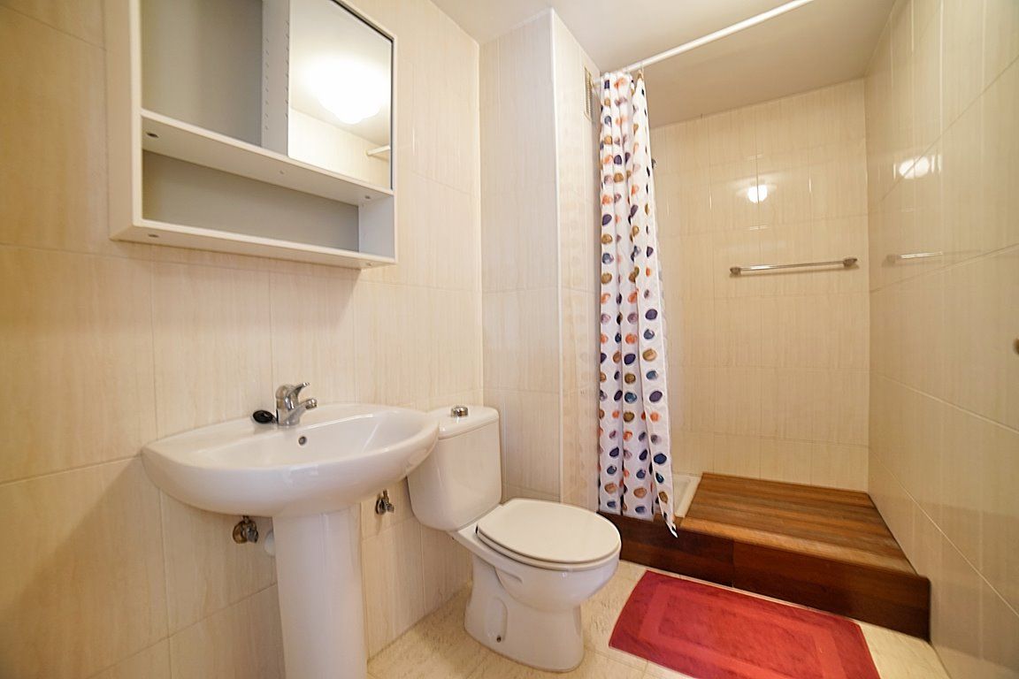 Planta baja con terraza y 3 dormitorios en Colonia de Sant Jordi