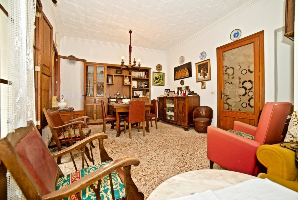 Casa de pueblo en Llucmajor con terraza y 4 habitaciones