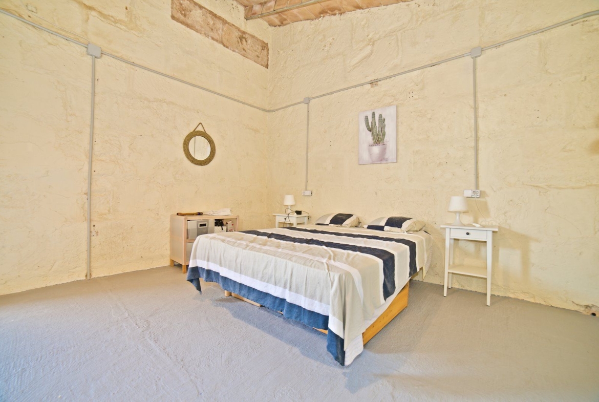 Casa de pueblo con jardín y garaje en Ses Salines