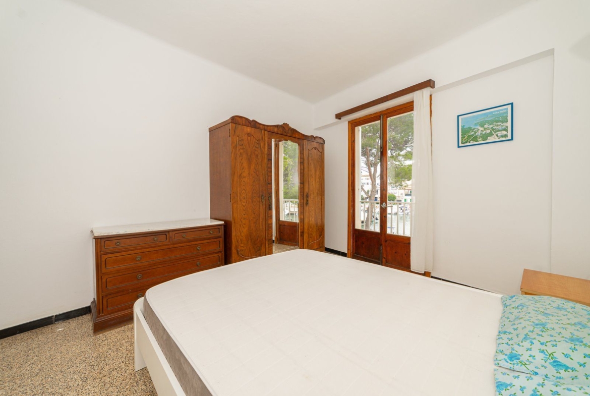 Piso en primera línea de mar en Portopetro con jardín y vistas