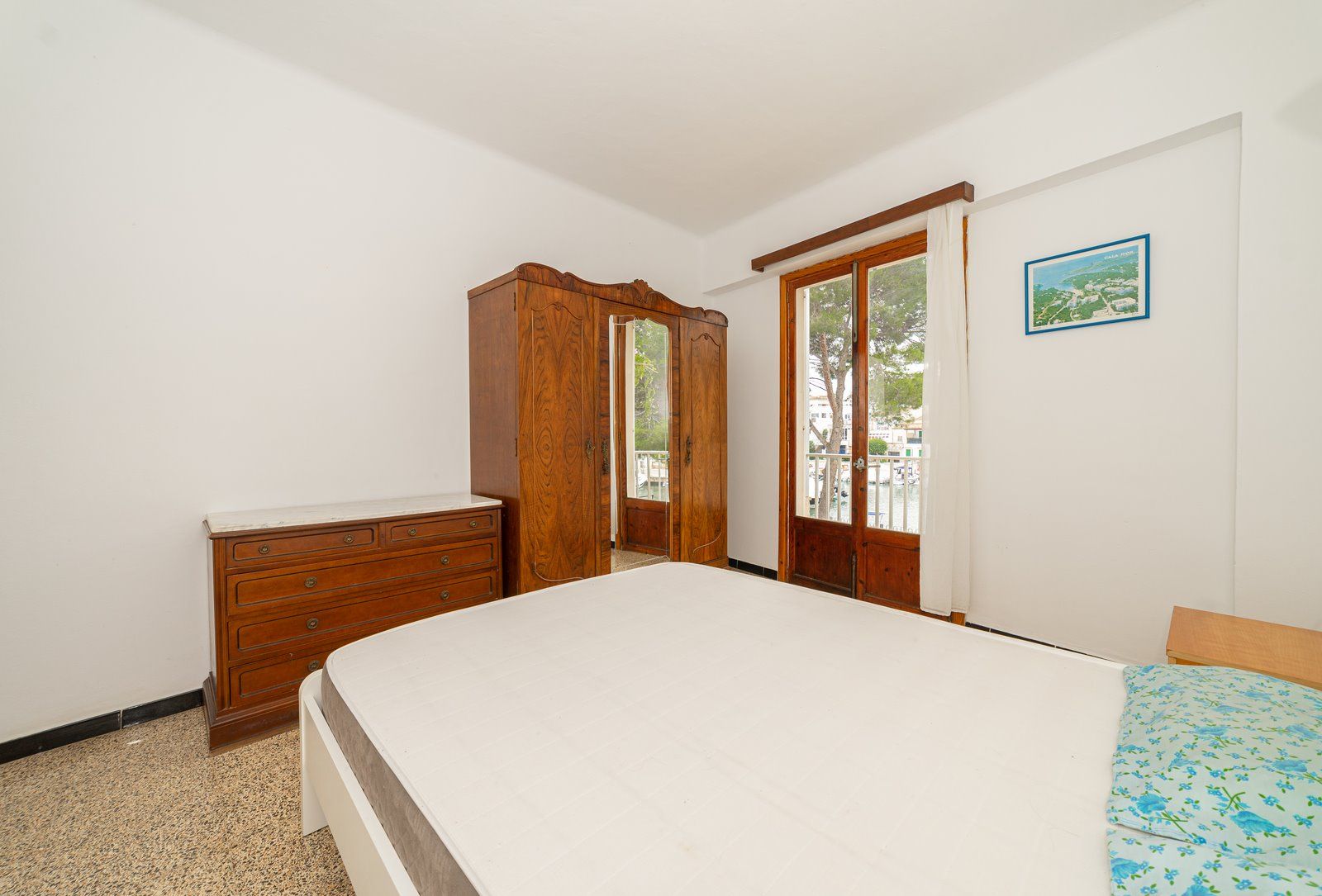 17-1231-Villasyfincasmallorca.jpg Piso en primera línea de mar en Portopetro con jardín y vistas