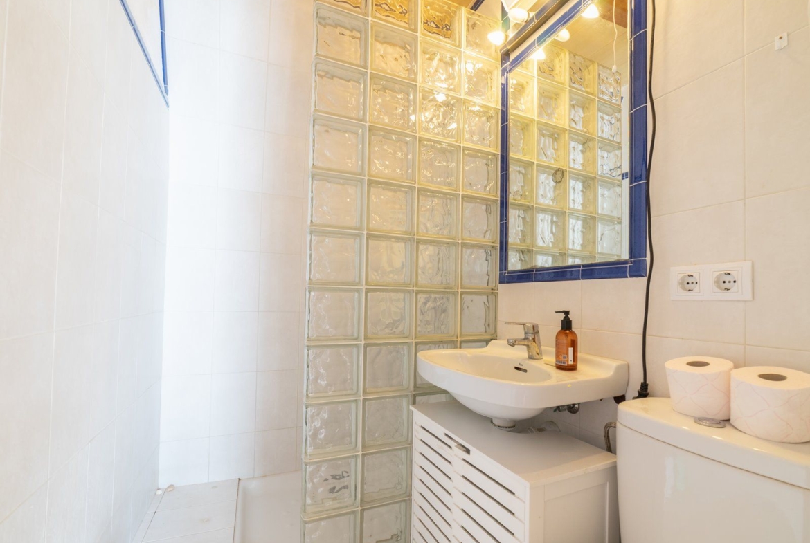 Alquiler junto al mar en Cala Figuera: loft rústico con terraza y vistas