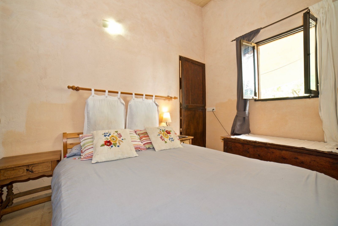 Alquiler casa de campo en Sineu con jardín y chimenea