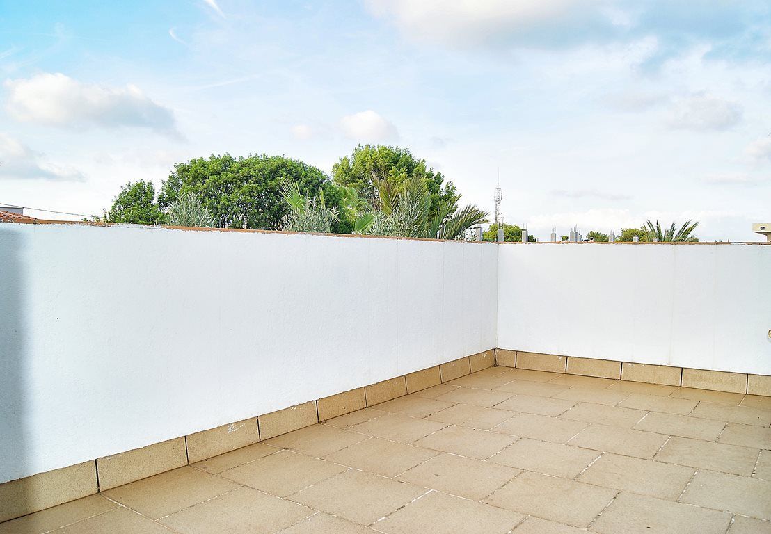 Chalet en venta en Cala Llombards con jardín y terraza