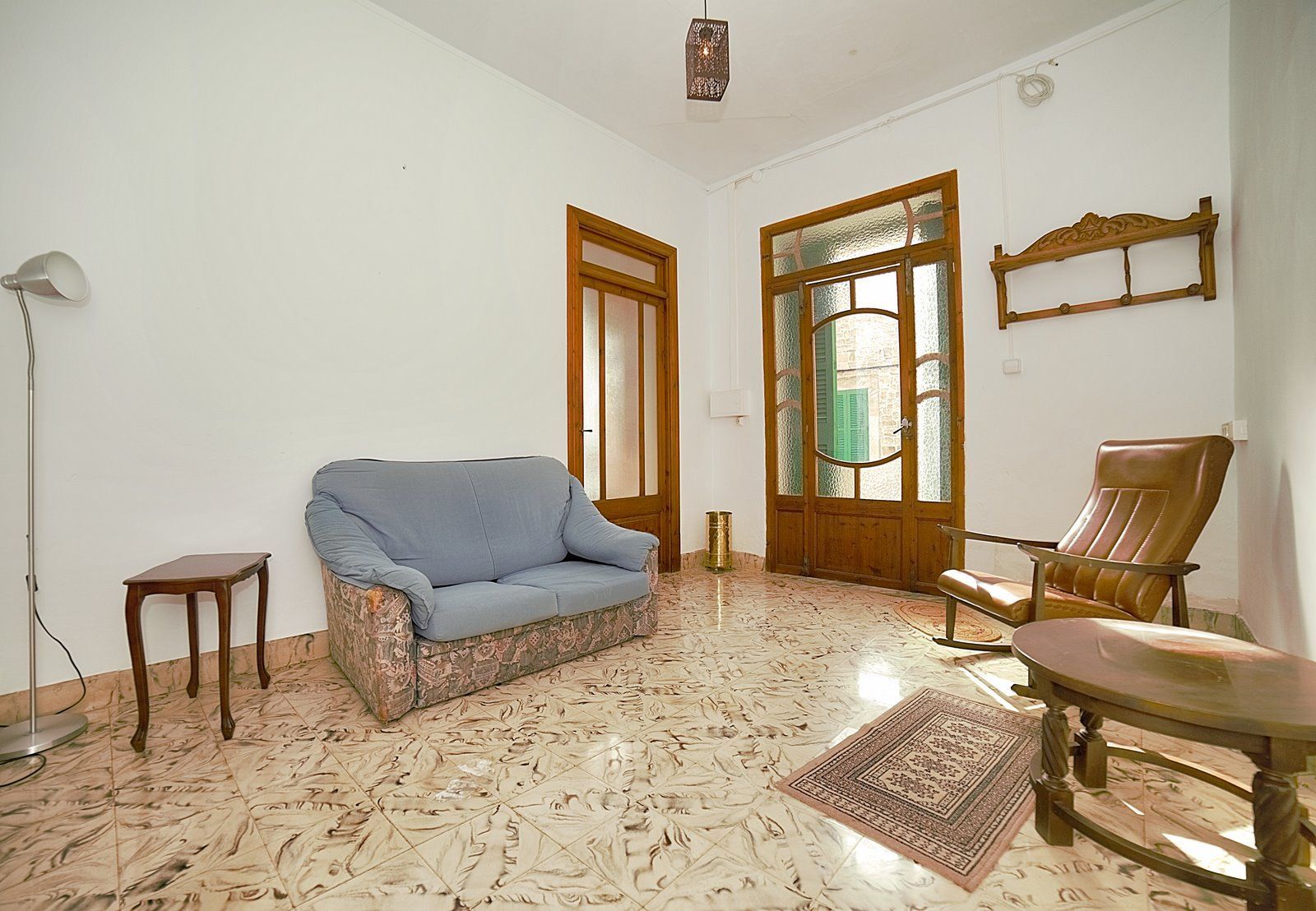 17-Villasyfincasmallorca-5.jpg Casa de pueblo en alquiler en Es Llombards con patio y chimenea