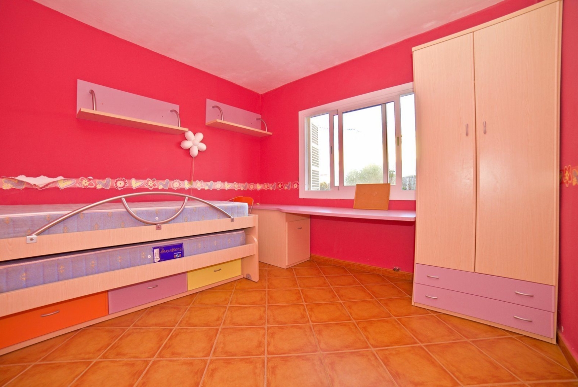 Chalet reformado en Cala Llombards a 700 m de la playa