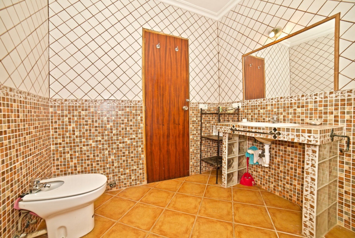 Chalet reformado en Cala Llombards a 700 m de la playa