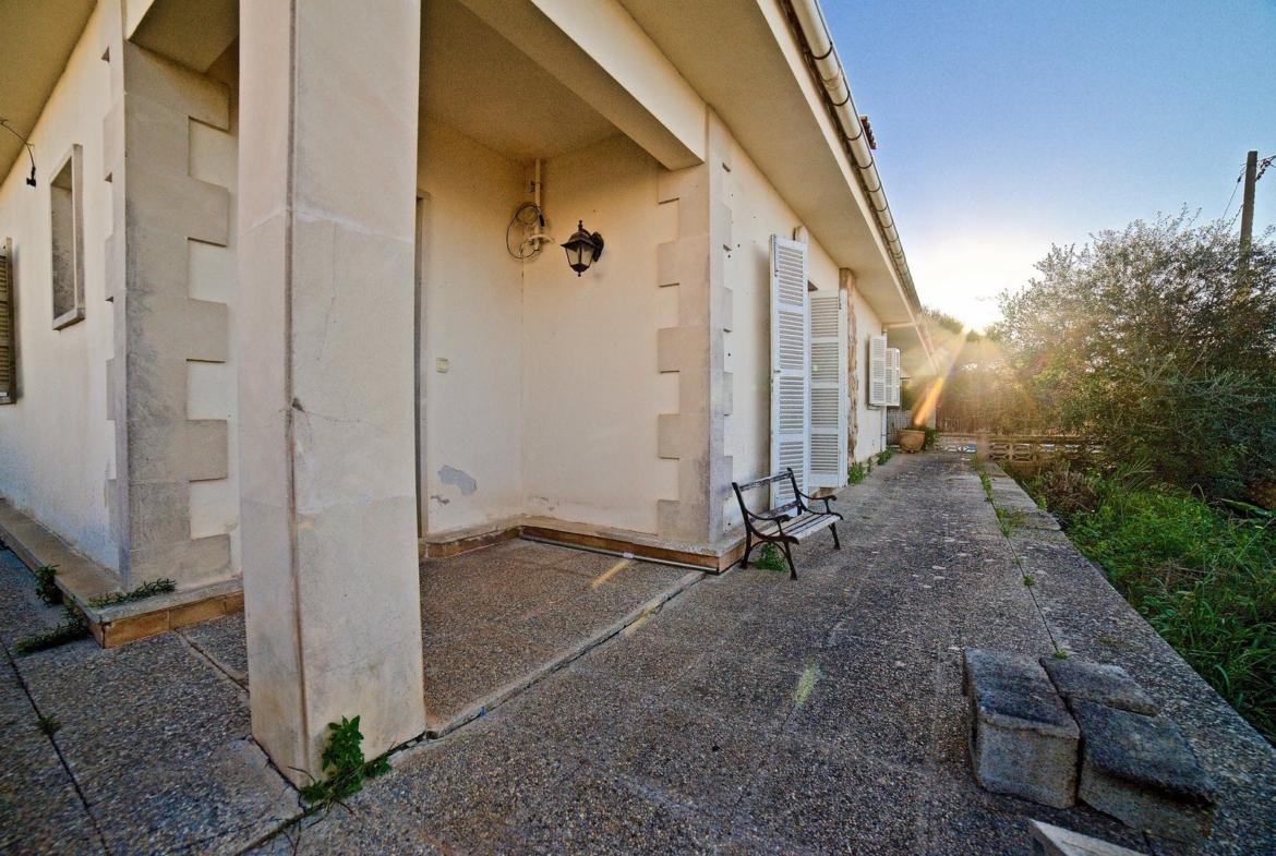 Chalet reformado en Cala Llombards a 700 m de la playa