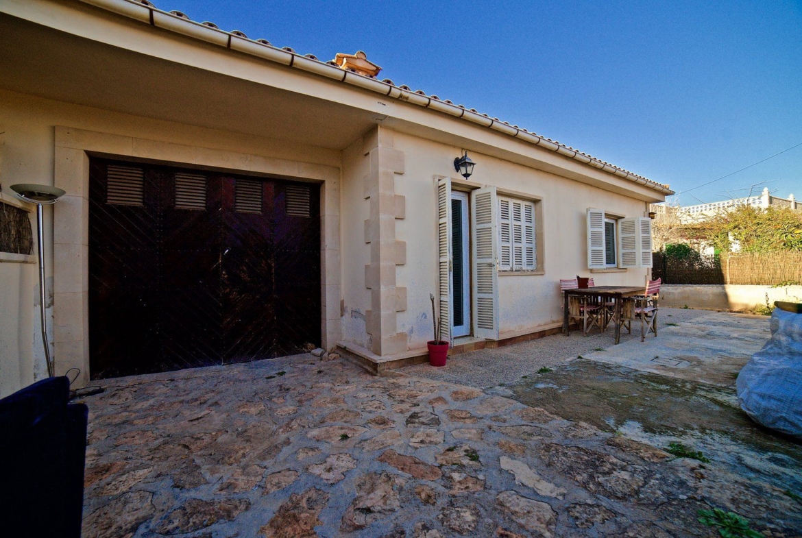 Chalet reformado en Cala Llombards a 700 m de la playa