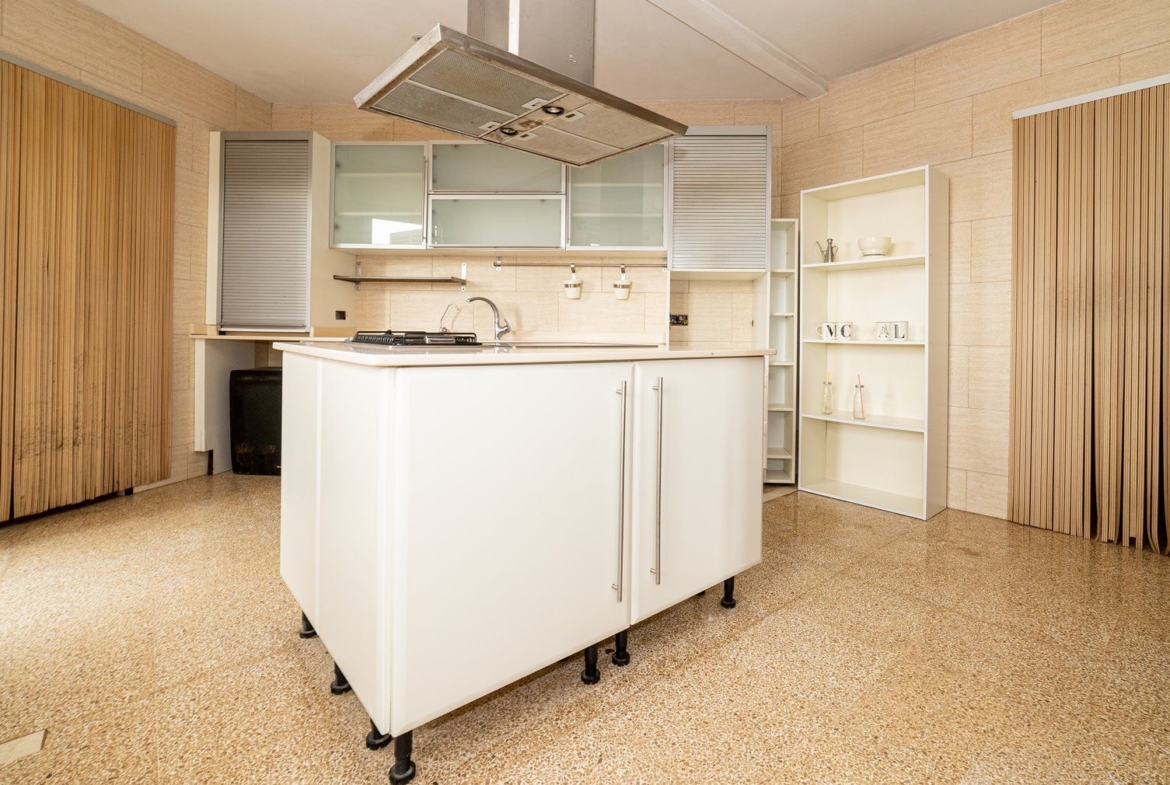 Dorfhaus mit Patio in Ses Salines, 5 Schlafzimmer, 216 m²