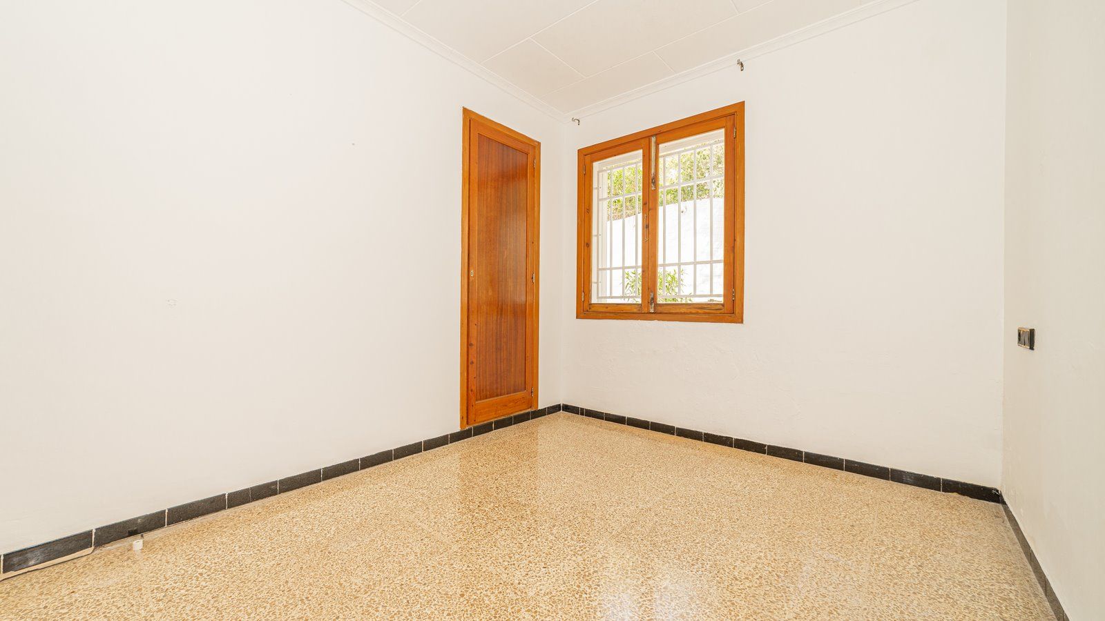 18-1218-Villasyfincasmallorca.jpg Private Villa with Pool & Garden in Portopetro, Mallorca