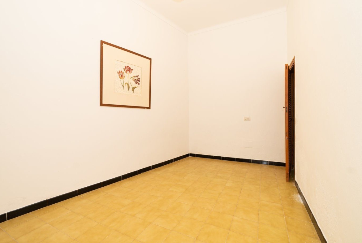 Townhouse for Rent in Ses Salines with Rooftop Terrace
