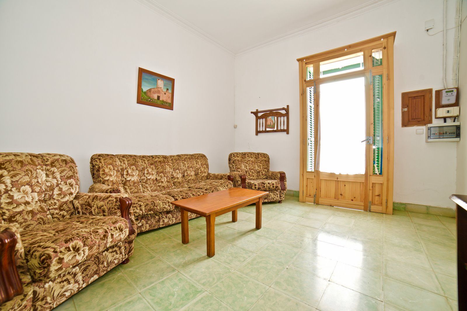 Village House for Rent in Campos with Courtyard and Terrace