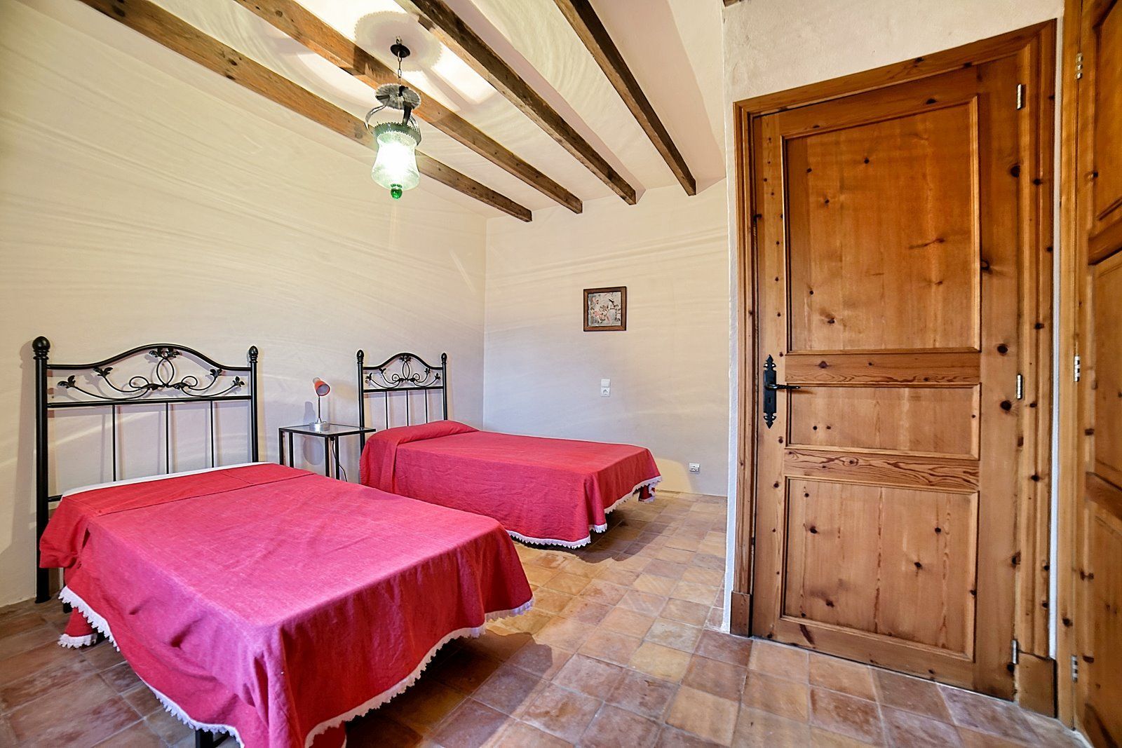 18-Villasyfincasmallorca-2.jpg Chalet en venta en Cala Llombards con jardín y terraza