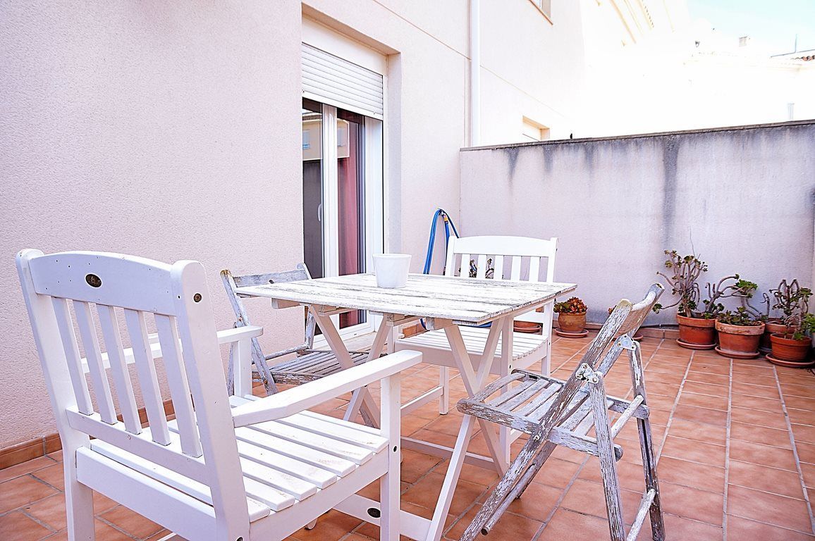 Piso con terraza en Campos, 2 habitaciones y mucha luz