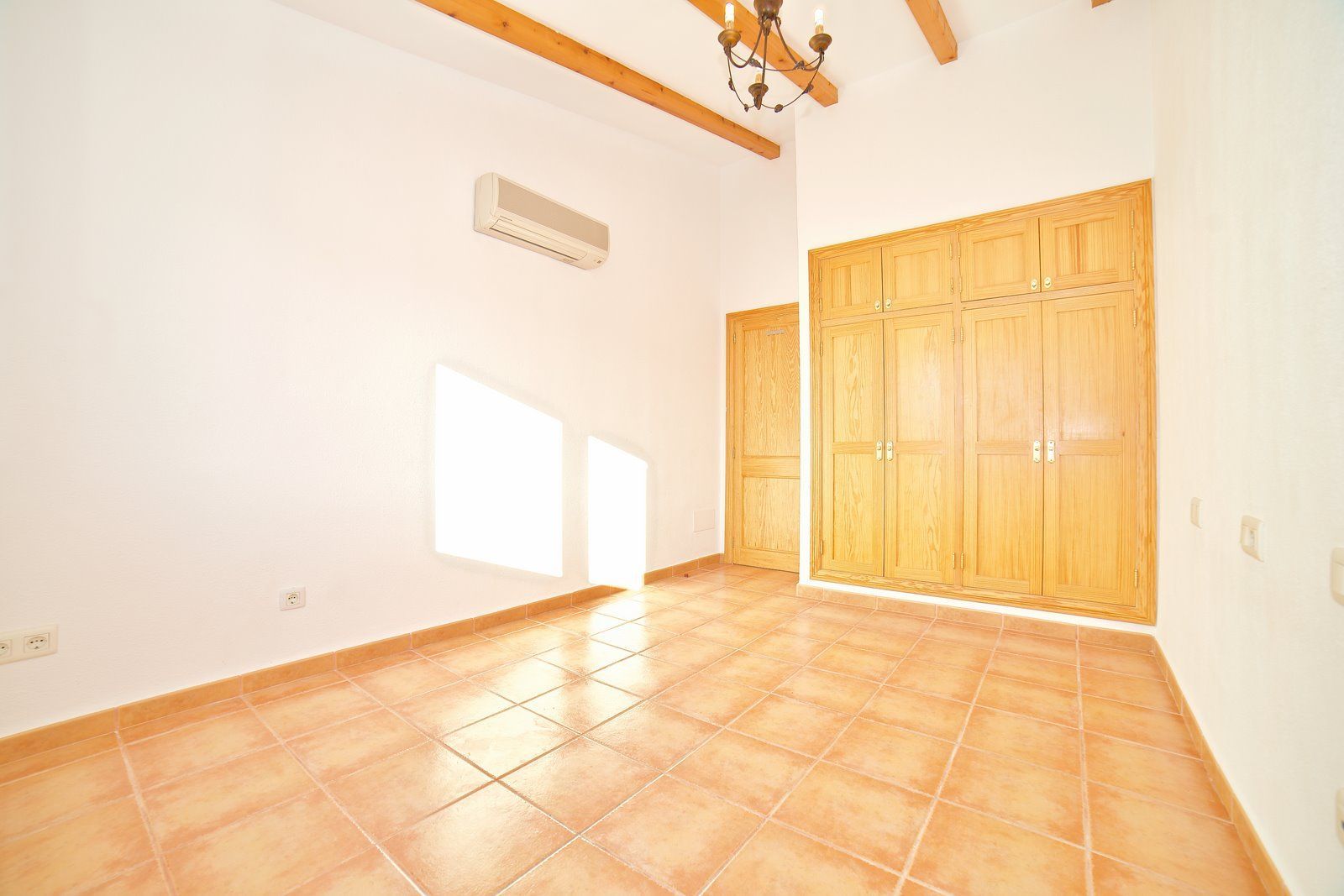18-Villasyfincasmallorca-4.jpg Landhaus zur Miete mit Meerblick bei Ses Salines, Mallorca