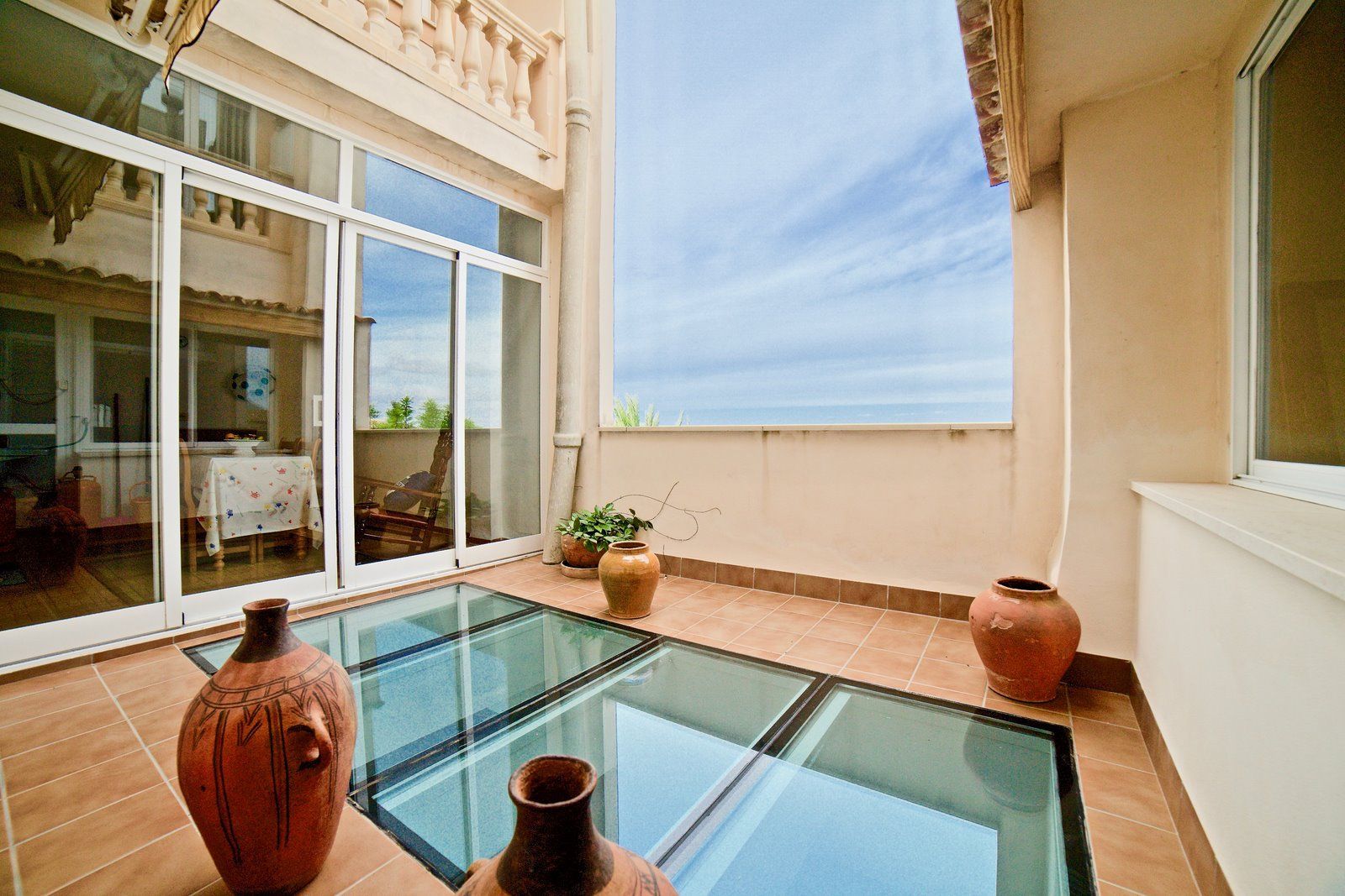 Furnished Apartment with Terrace & Mountain Views for Rent in Montuïri