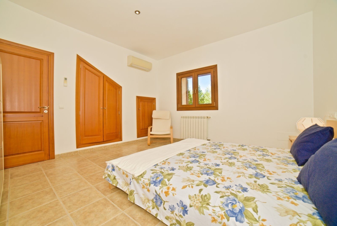 Country Home for Rent with Private Pool Near Campos