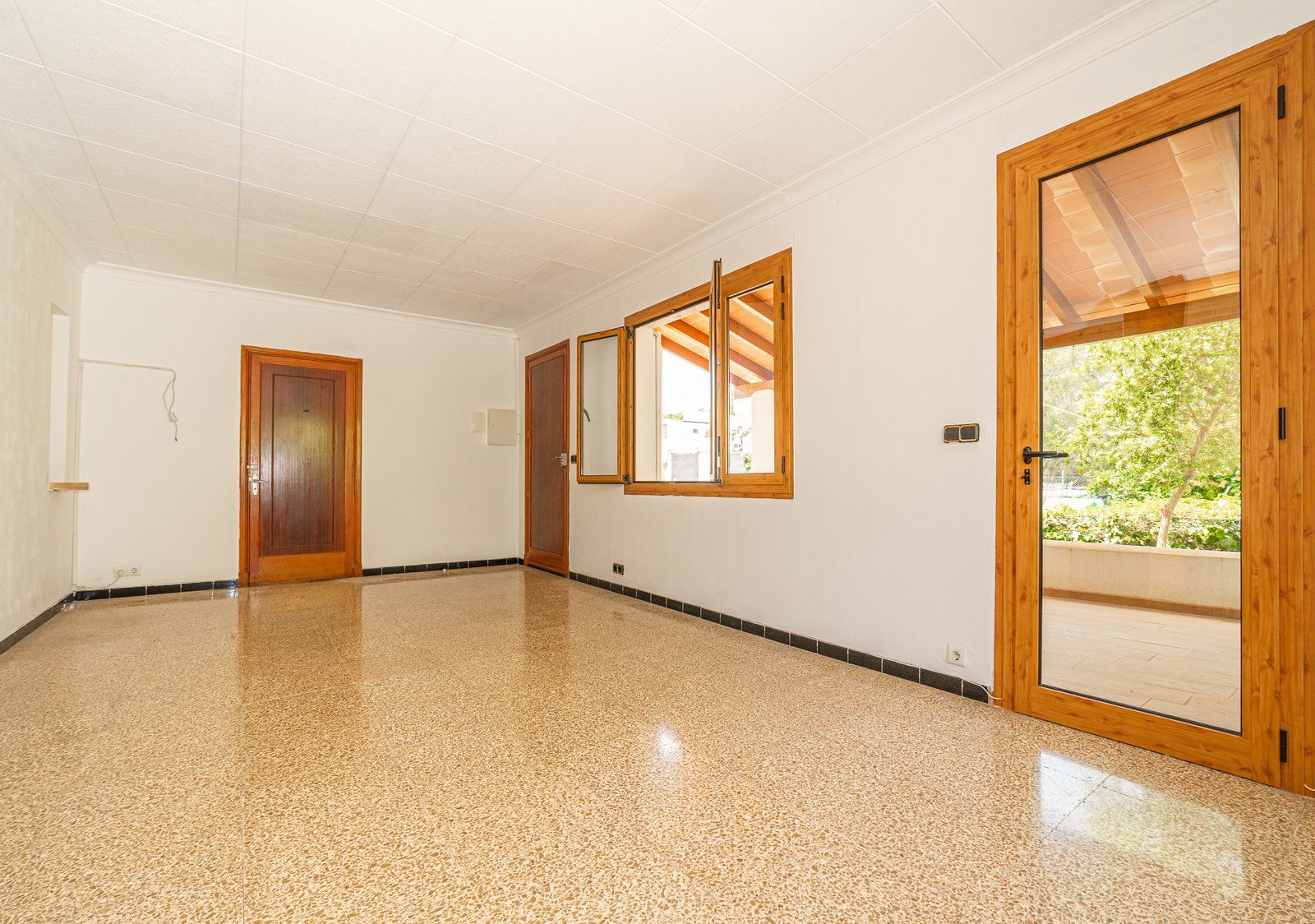 19-1218-Villasyfincasmallorca.jpg Private Villa with Pool & Garden in Portopetro, Mallorca