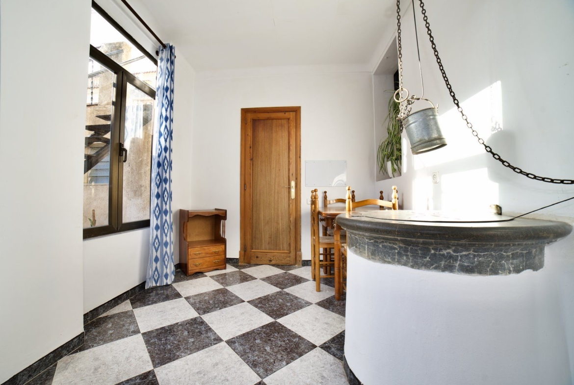 Casa de pueblo en alquiler en Montuïri con garaje, patio y terrazas
