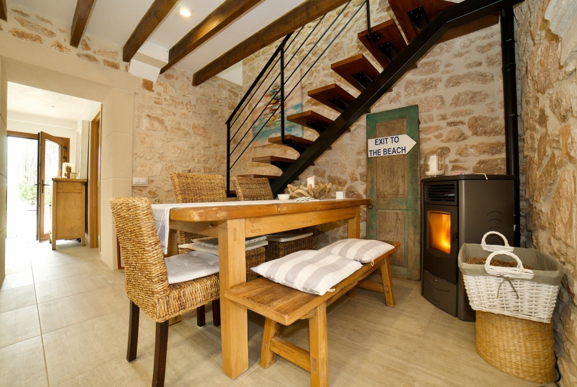 Renovated Village House with Garden for Rent in Ses Salines