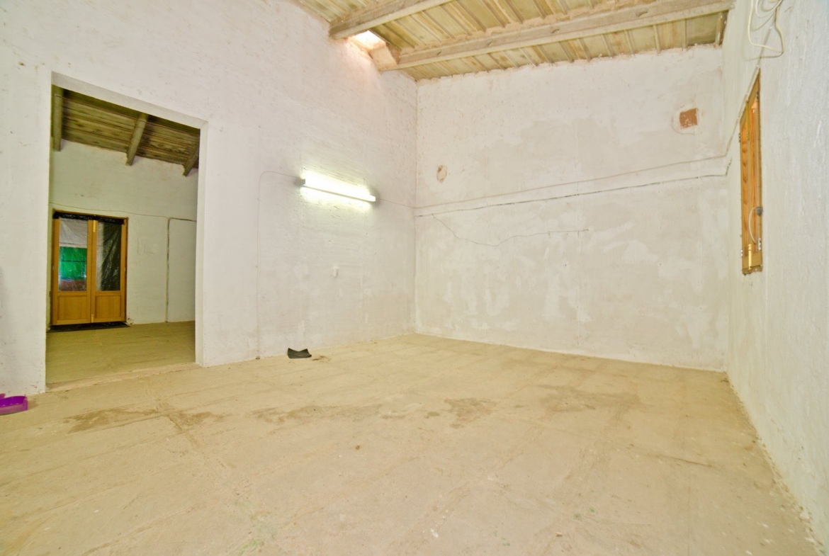 Village House for Rent in Campos with Courtyard and Terrace