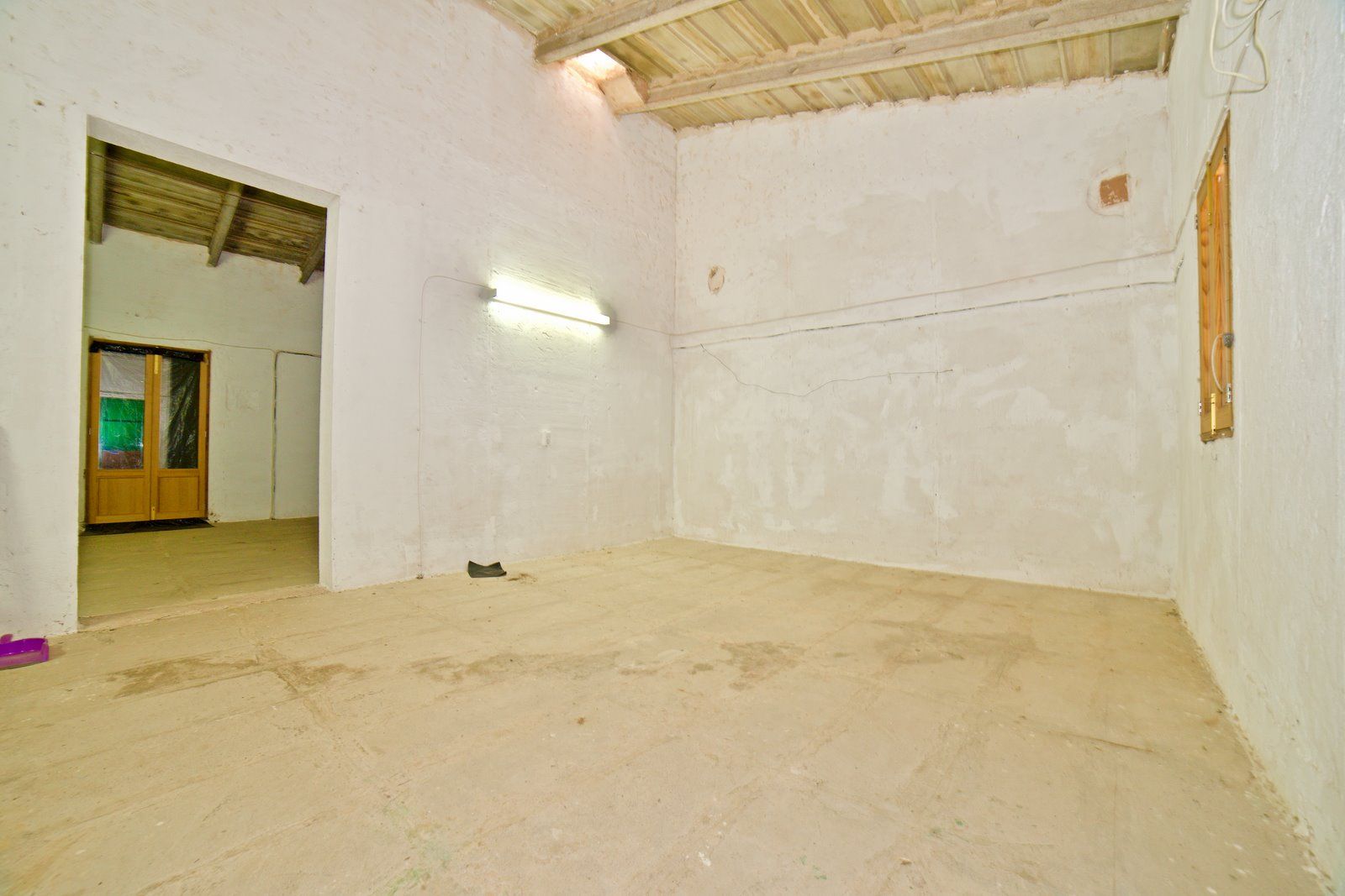 Village House for Rent in Campos with Courtyard and Terrace