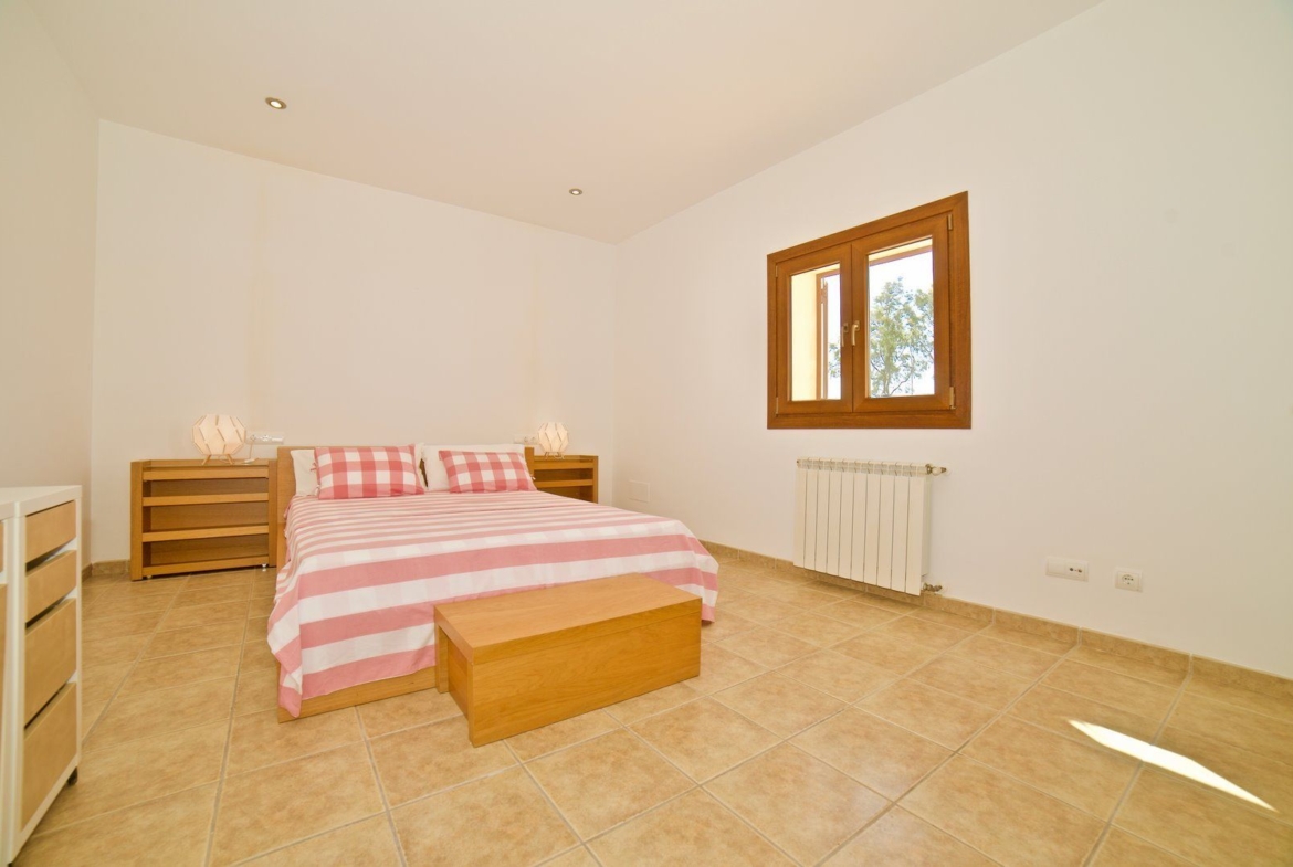 Country Home for Rent with Private Pool Near Campos