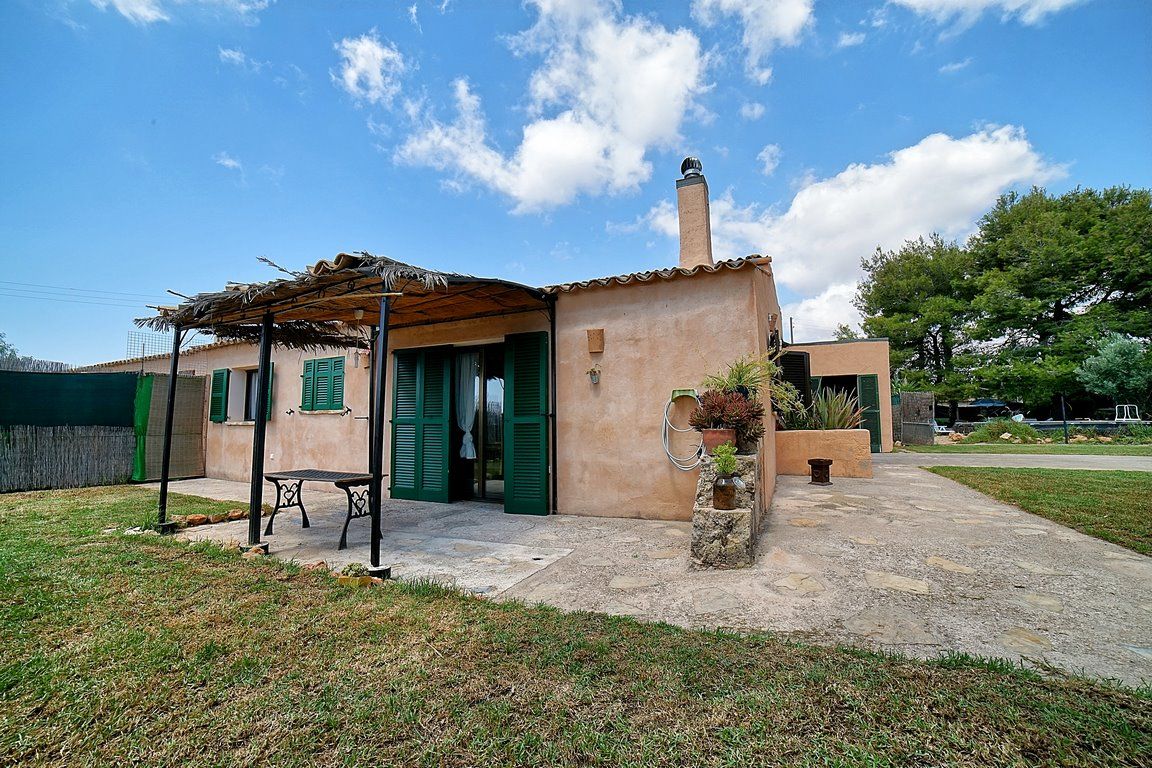 Casa de campo con piscina en alquiler junto a Ses Salines
