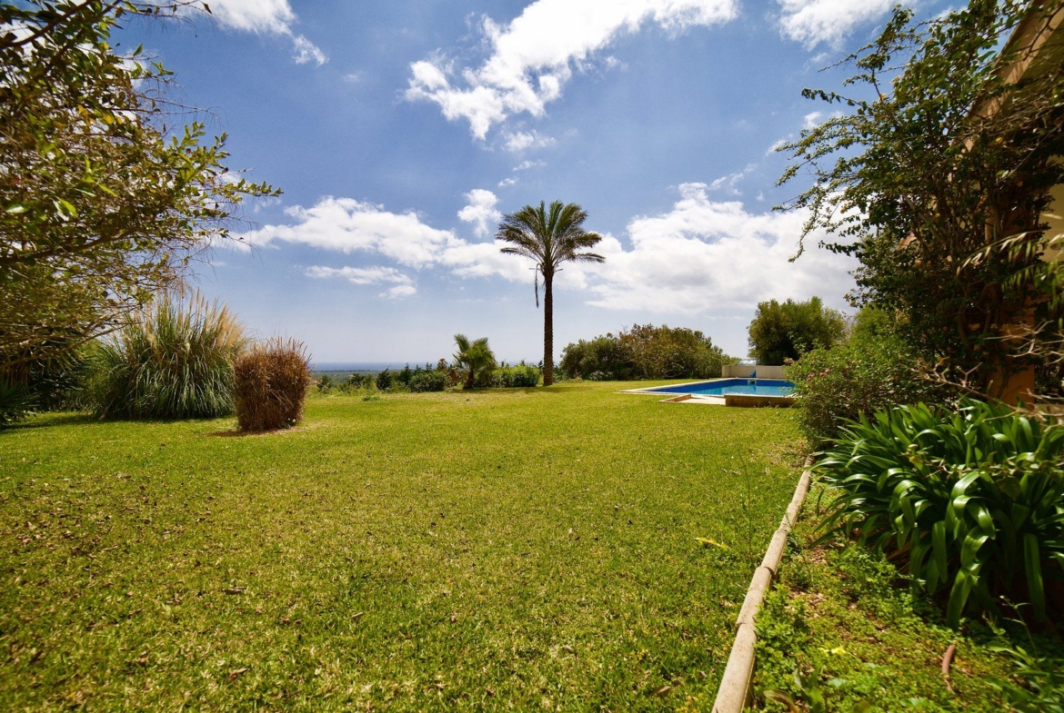 Casa de campo con vistas al mar en s'Horta, Santanyí