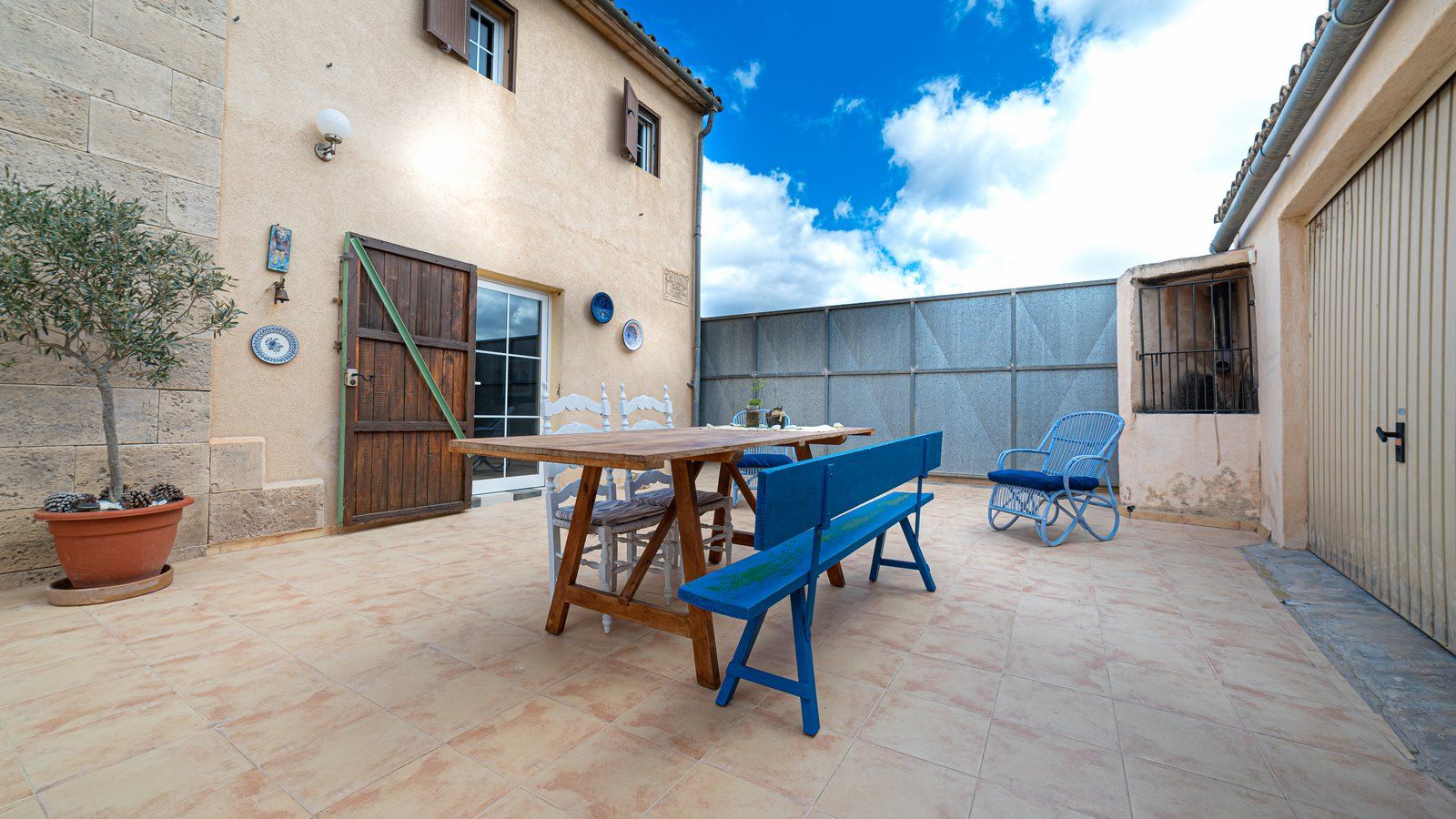 2-1204-Villasyfincasmallorca.jpg Country House for Rent Near Ses Salines With Pool