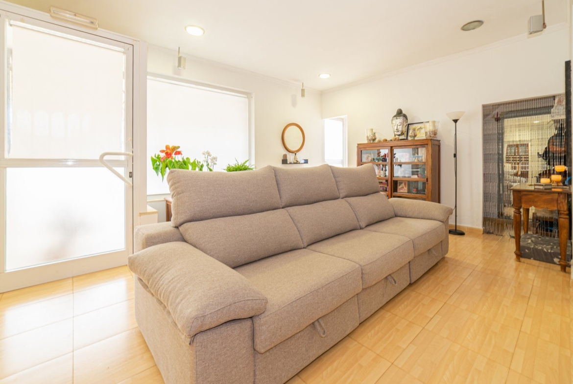 Dorfhaus mit Patio in Ses Salines, 5 Schlafzimmer, 216 m²