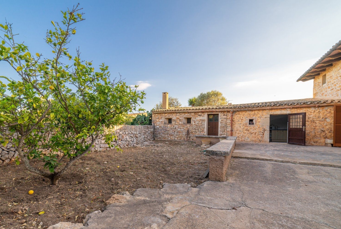 Authentic Mallorcan Village House for Rent in Es Llombards