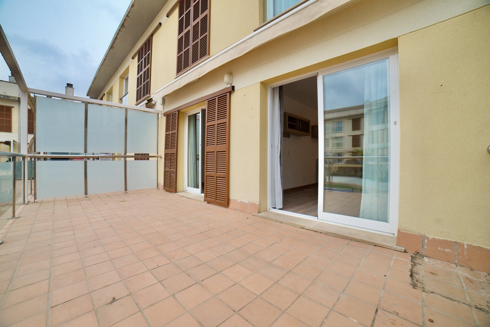 2-2046-Villasyfincasmallorca-9.jpeg Modern Apartment with Terrace & Pool in Campos, Mallorca