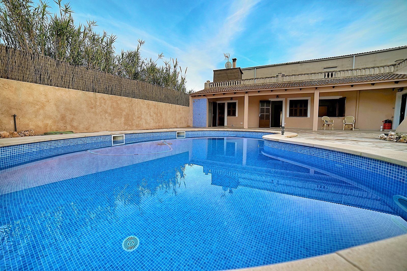 2-Villasyfincasmallorca-11.jpg Renovated Village House with Pool for Rent in Ses Salines