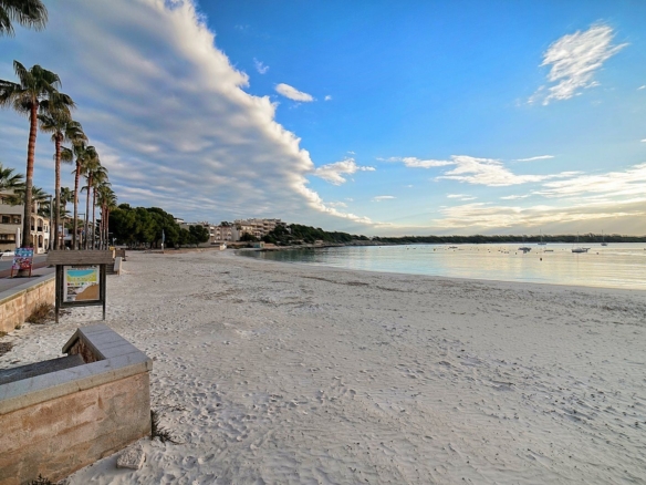 Ático renovado junto al mar en Colonia de Sant Jordi