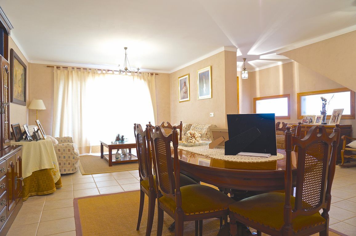 4-Bedroom House with Pool in Ses Salines, Mallorca