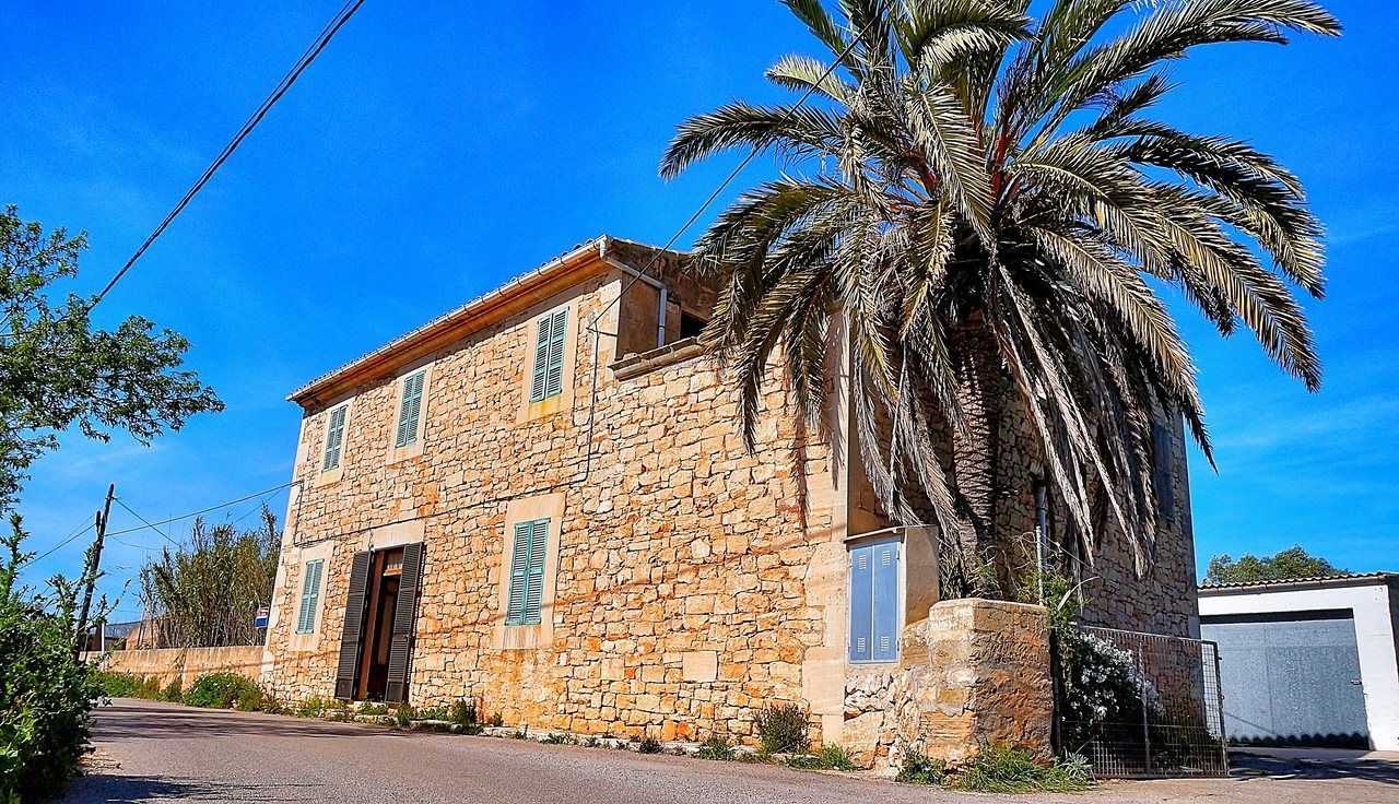 2-Villasyfincasmallorca-20.jpg Casa de pueblo en Es Llombards, Santanyí – 4 hab. y 5.928 m² de parcela