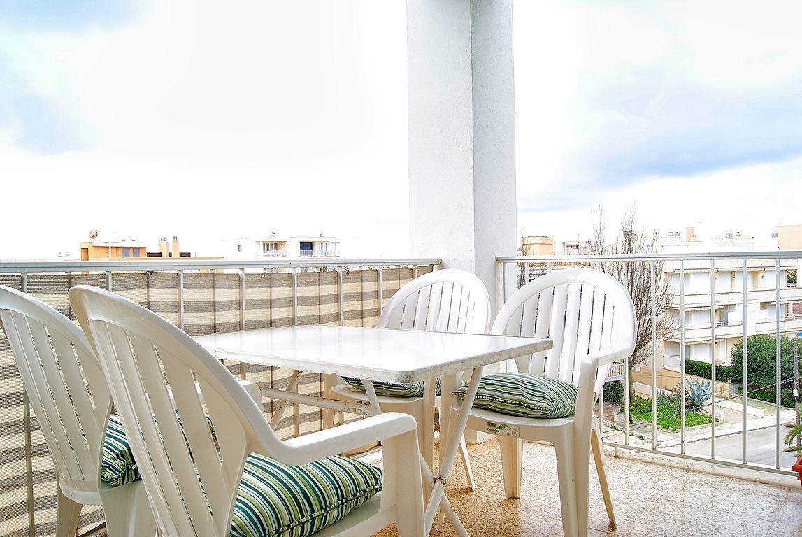 Ático reformado con terraza y vistas al mar en Colonia de Sant Jordi
