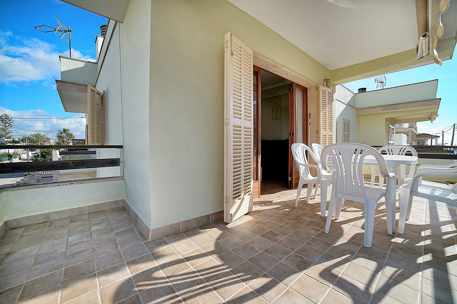 2-Villasyfincasmallorca-3.jpg Piso con vistas al mar en alquiler en Colonia de Sant Jordi