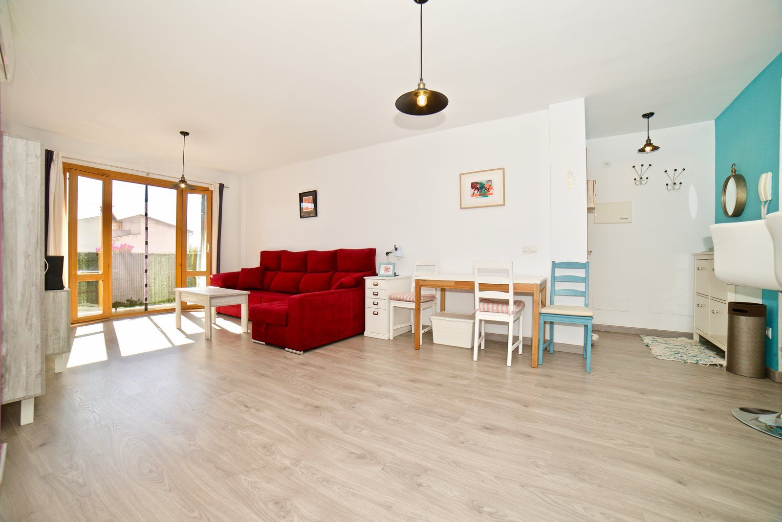 2-Villasyfincasmallorca-5.jpg Piso en venta en Campos con balcón, parking y trastero