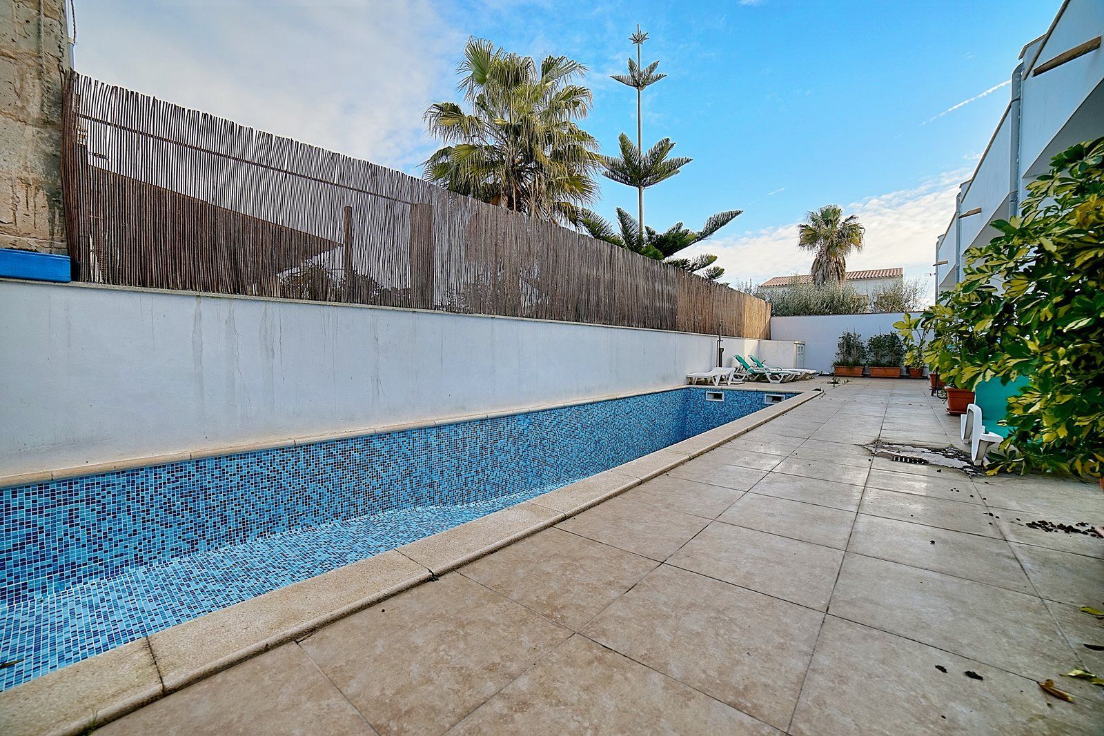 Casa adosada con piscina en Ses Salines, a pasos del centro