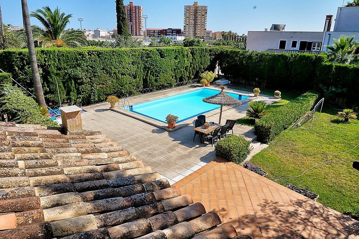 Villa mit Pool und Garten, 6 Schlafzimmer, zehn Minuten von Palma