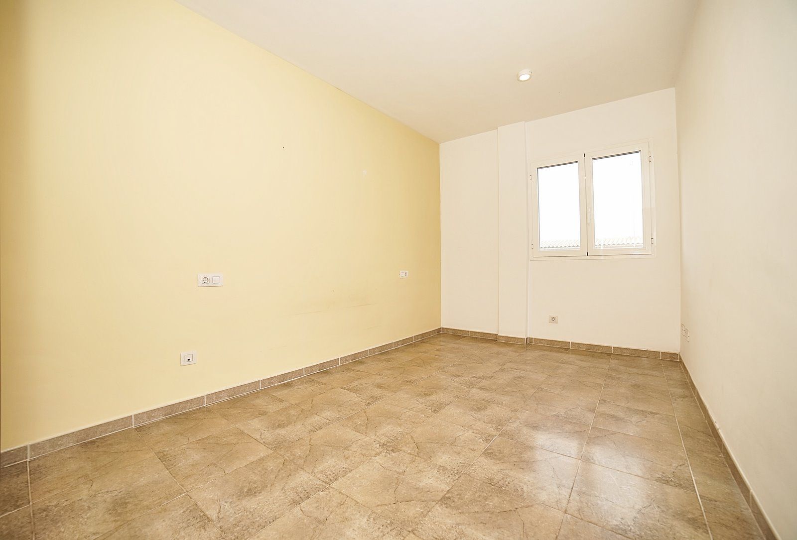 2-Villasyfincasmallorca-7.jpg Piso moderno en alquiler en Campos, Mallorca