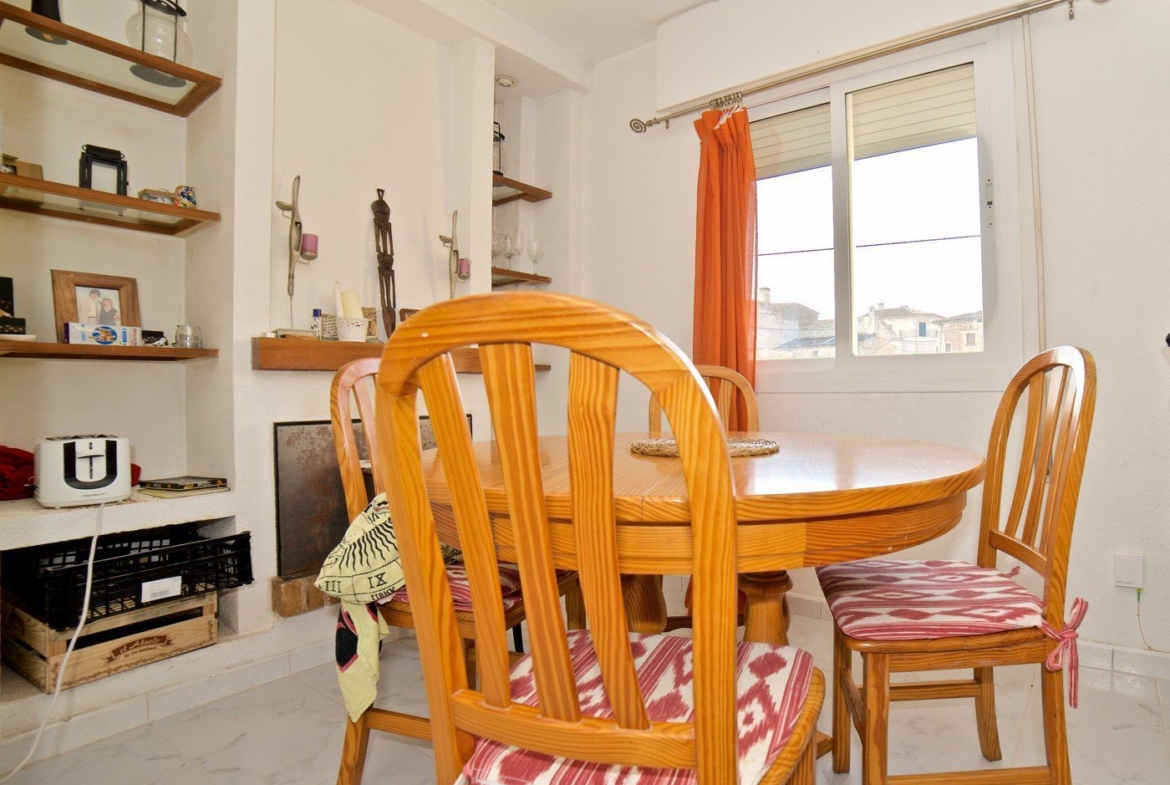 Apartamento con terraza en Ses Salines · planta baja luminosa