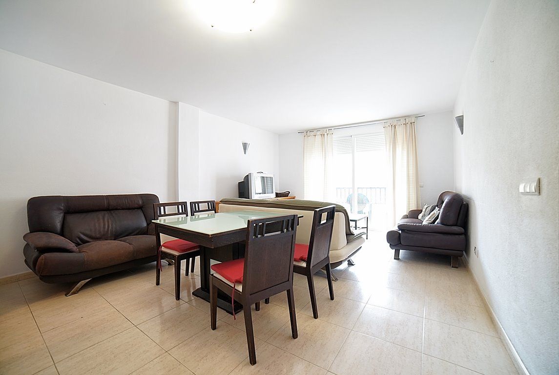 Planta baja con terraza y 3 dormitorios en Colonia de Sant Jordi